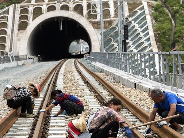 黔張常高村隧道路基沉降觀測項(xiàng)目